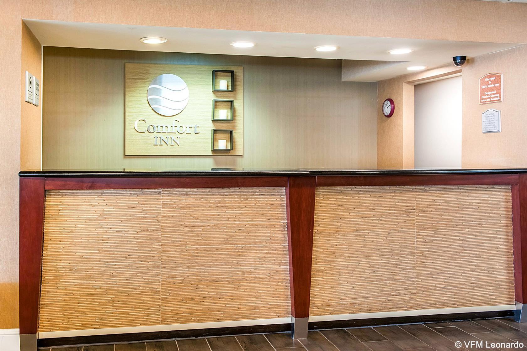 Comfort Inn Oxford - University Area Exterior photo