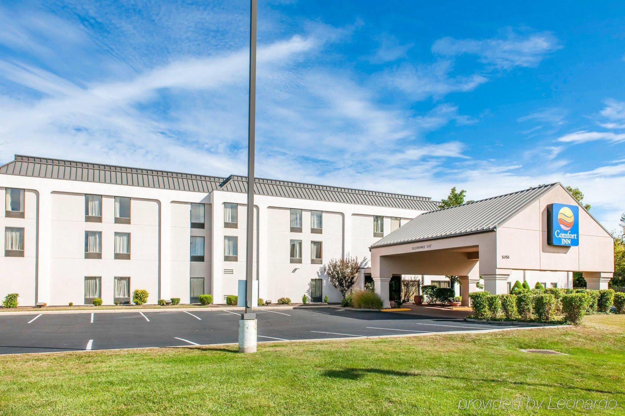 Comfort Inn Oxford - University Area Exterior photo